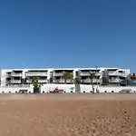 아파트 2-6 Pers, 2 Ch, Balcon, Piscine, Acces Plage, Parking - Fr-1-194-234 *