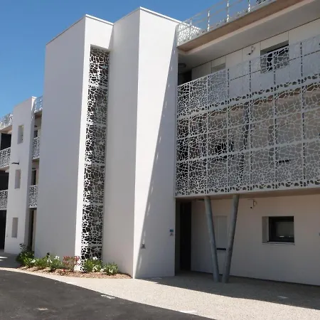 2-6 Pers, 2 Ch, Balcon, Piscine, Acces Plage, Parking - Fr-1-194-234