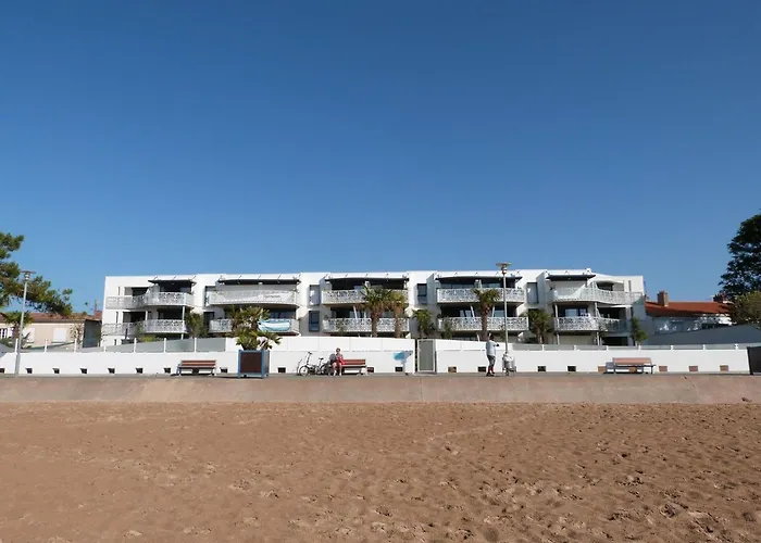 Apartamento 2-6 Pers, 2 Ch, Balcon, Piscine, Acces Plage, Parking - Fr-1-194-234 *